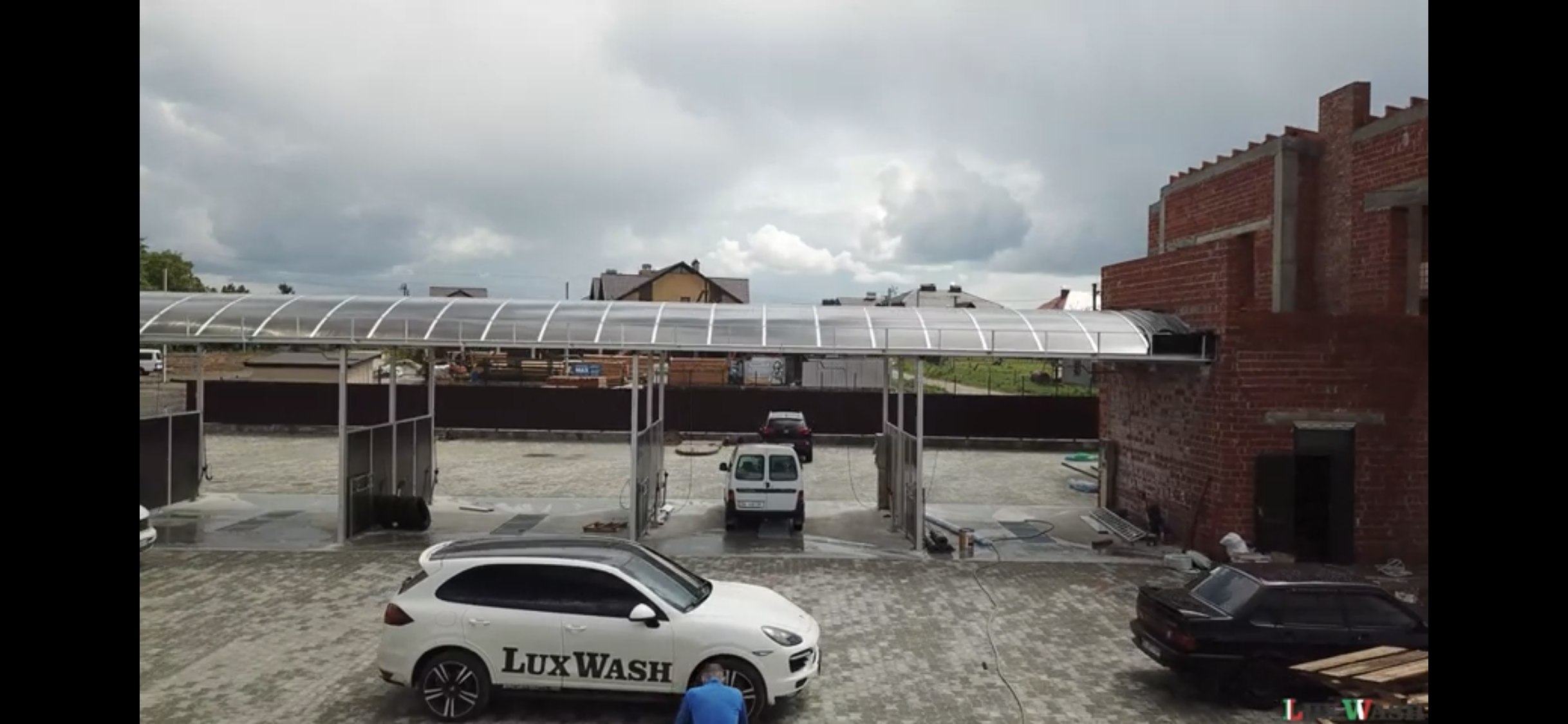 LuxWash, Автомийка самообслуговування, відкриття у Рудно