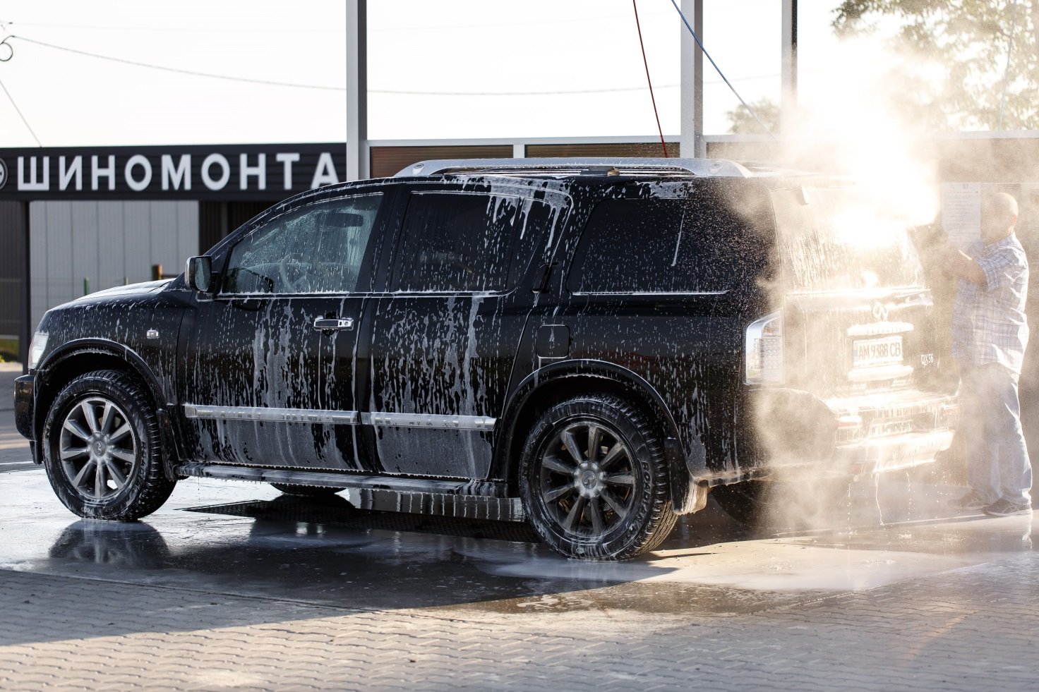 Після будівництва автомийок самообслуговування, ми комплектуємо комплекси якісним, надійним обладнанням, поставляємо ефективну автохімію