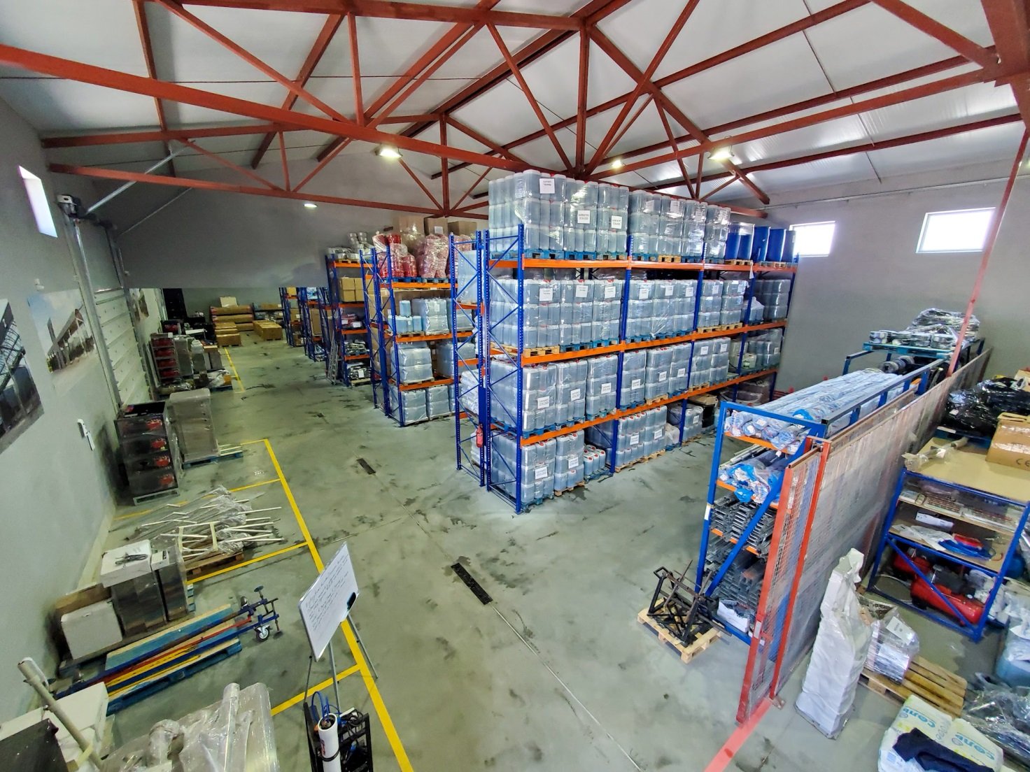 Власний склад автохімії компанії «Lux Wash»