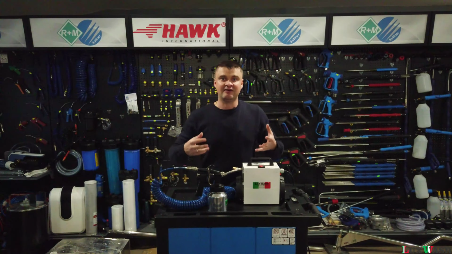 Початкові етапи будівництва мийки самообслуговування