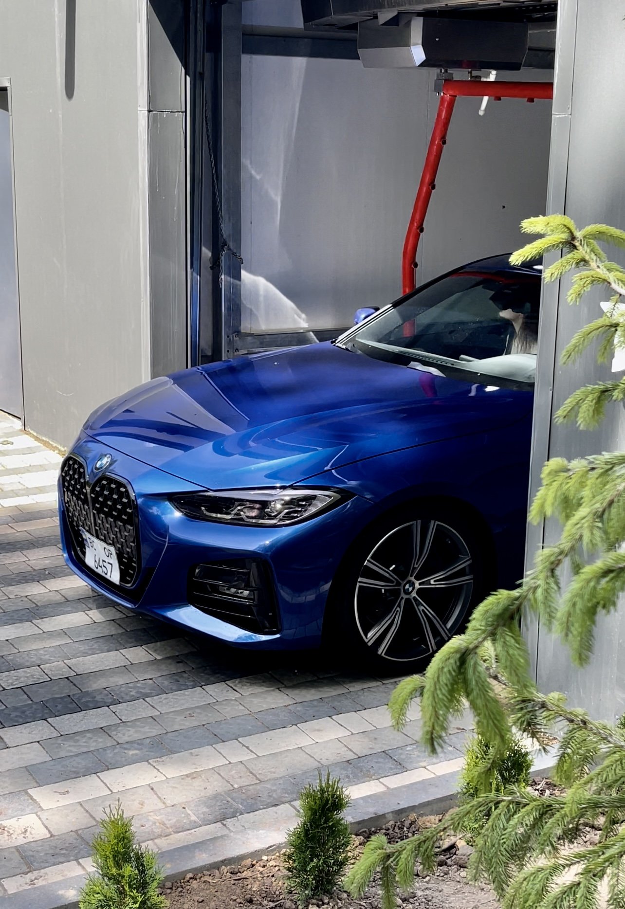 BMW LuxCyber RoboWash