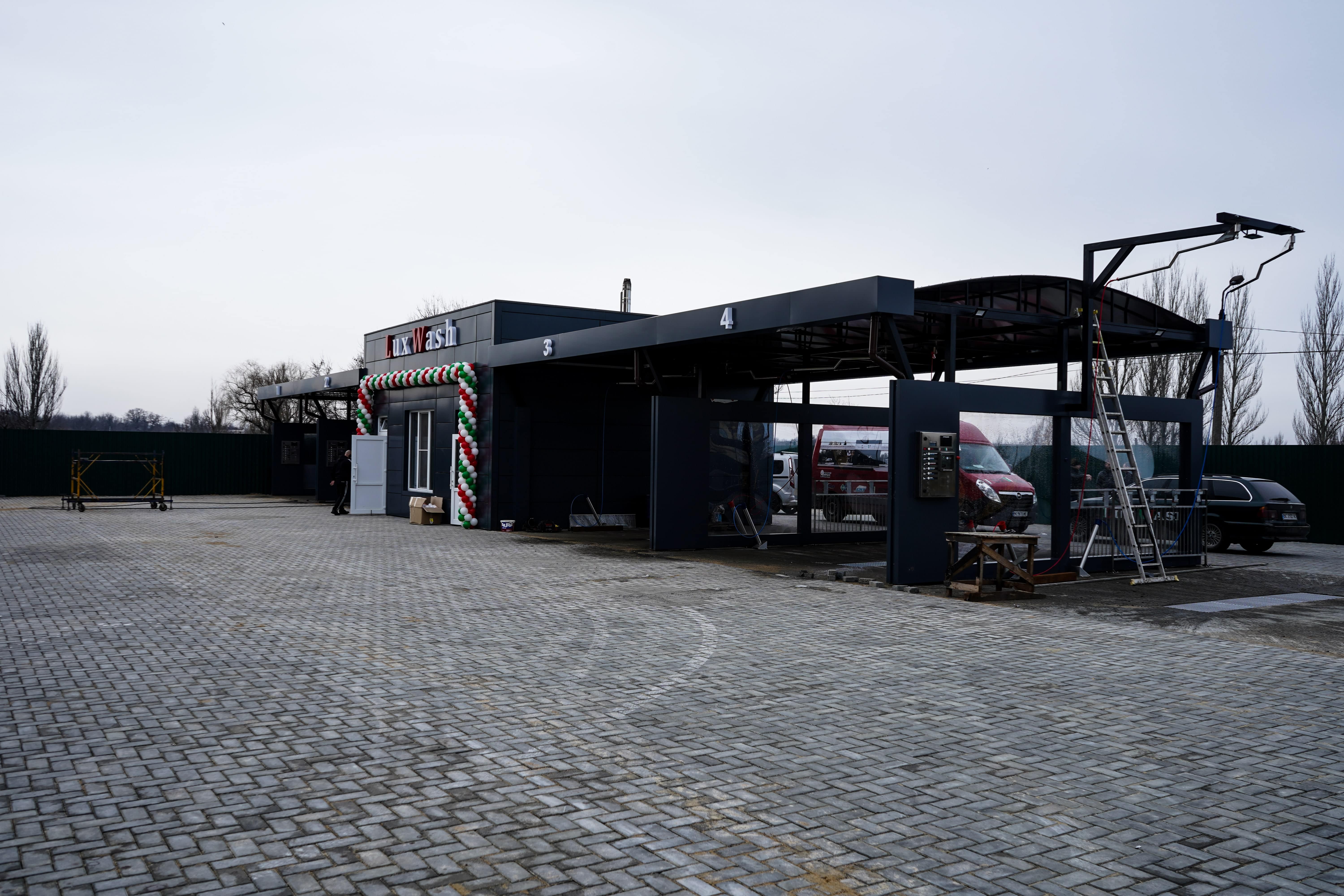 Будівництво мийки самообслуговування: здача об'єкта власнику