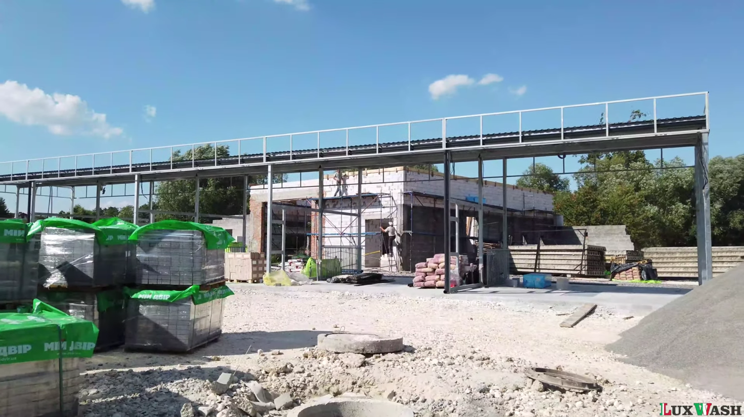 Початковий етап будівництва мийки самообслуговування