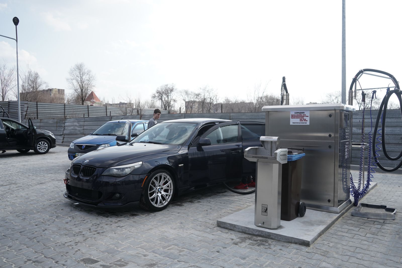 Рекомендації, як облаштувати зону прибирання салонів автомобілів