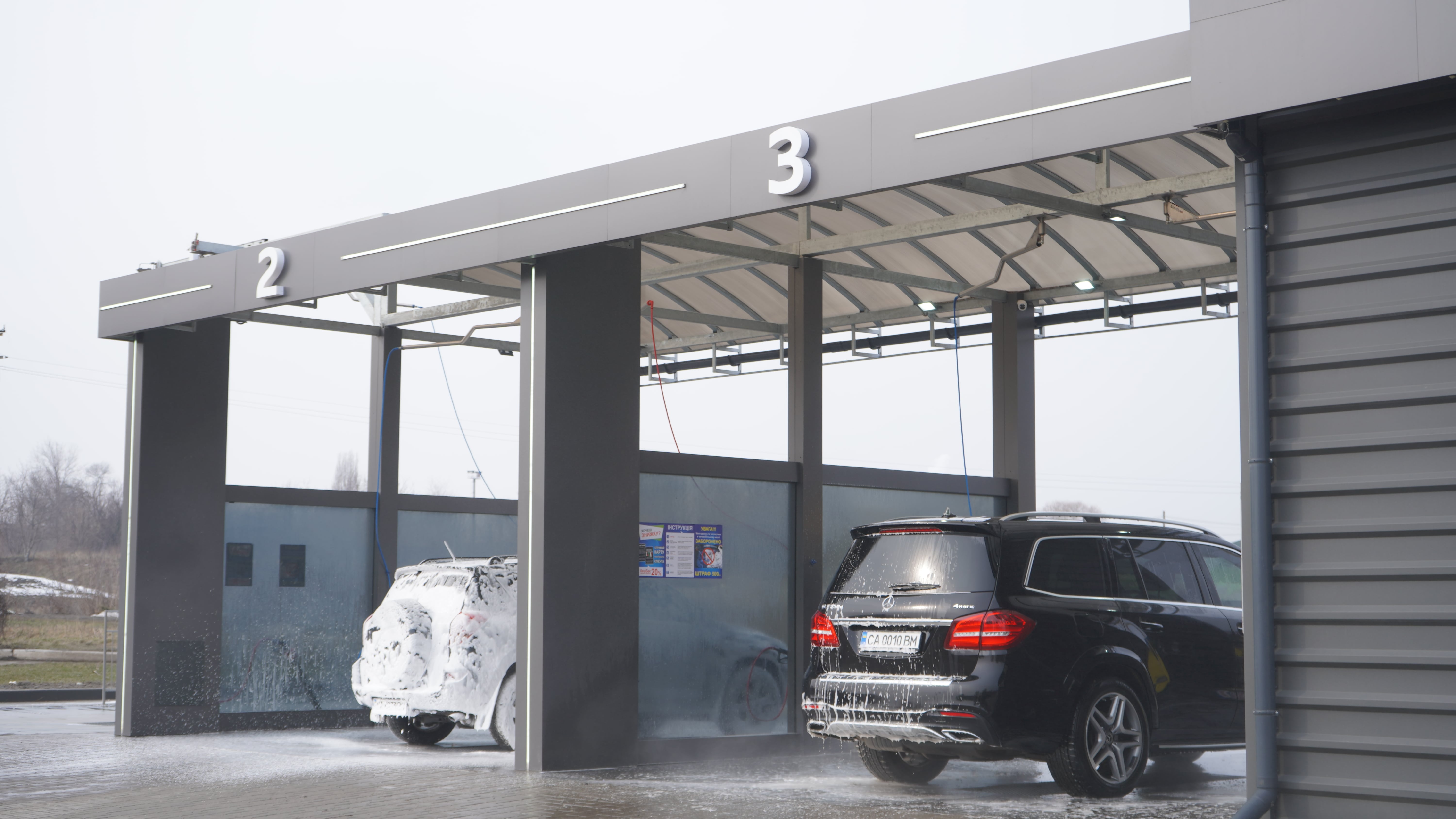 Будівництво автомийки самообслуговування в Києві «під ключ»: пропозиція компанії «LuxWash»