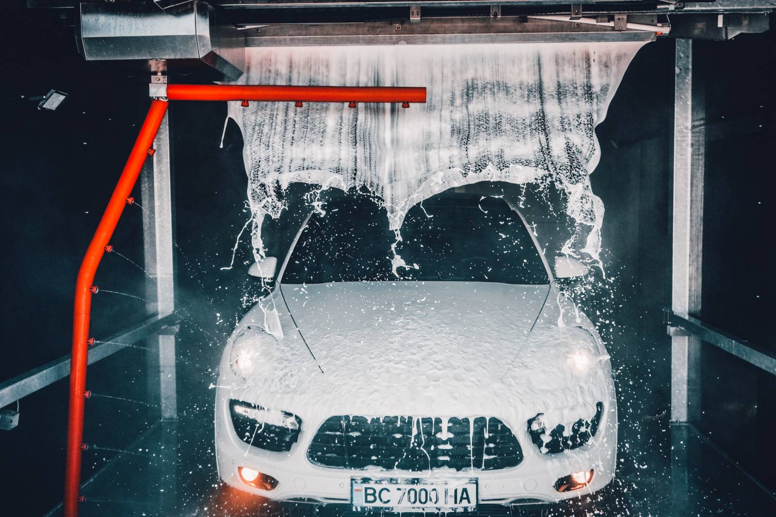 Грамотний проект та детальний бізнес-план – гарантія високого доходу від автомийки самообслуговування