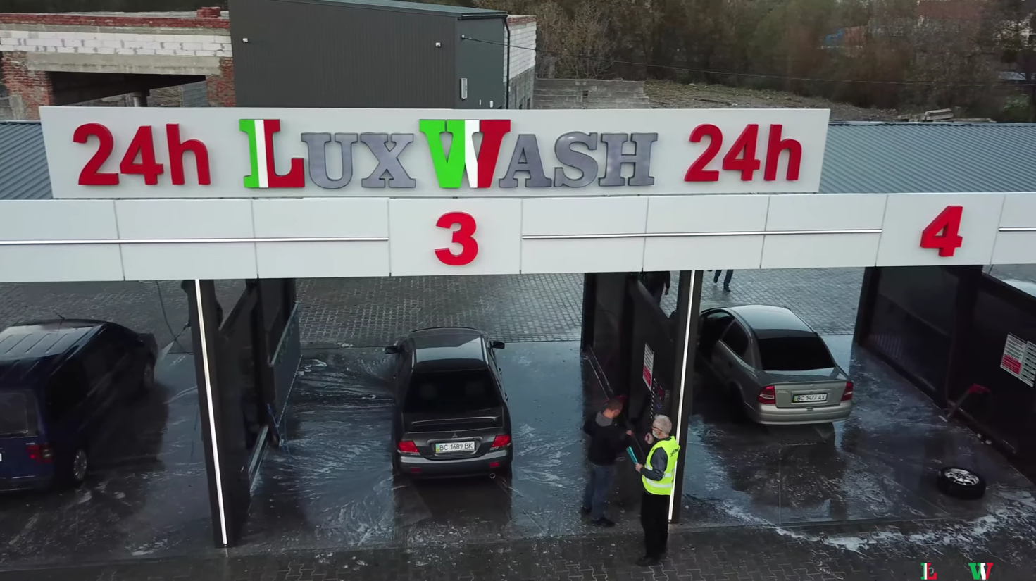 Основні початкові етапи будівництва комплексу автомийки самообслуговування