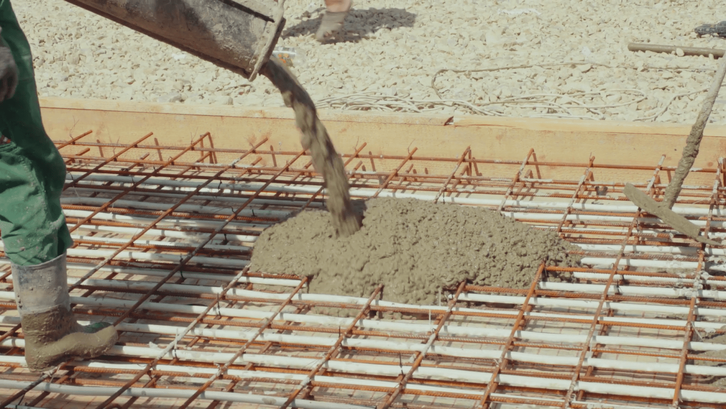  Заливка фінішного шару теплої підлоги на автомийці самообслуговування