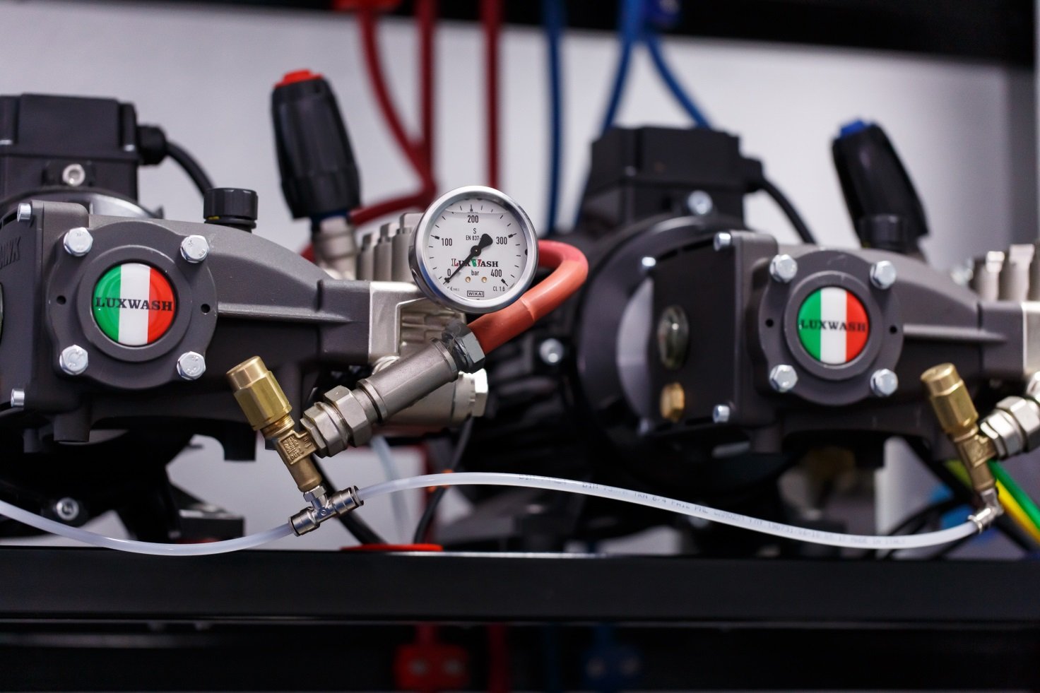 Асортимент обладнання для автоматизації автомийки самообслуговування