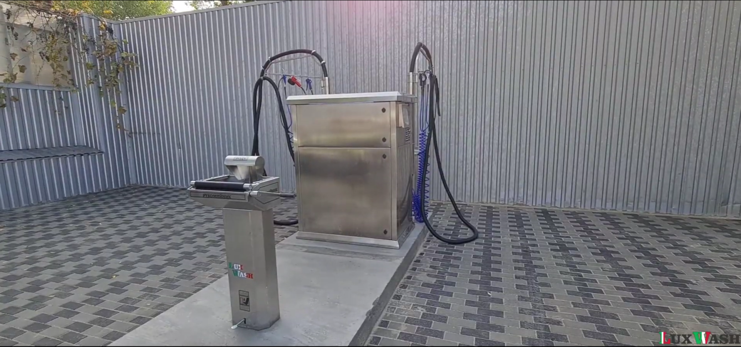 Що таке, яким обладнанням комплектується мийка самообслуговування